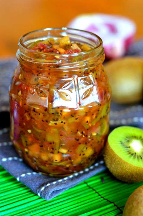 Kiwi Chilli Chutney – for my senses. Chilli Chutney Recipes, Kiwi Jam, Chilli Chutney, Kiwi Recipes, Chilli Jam, Sweet Chilli Sauce, Kiwi Fruit, Sweet Chilli, Chutney Recipes