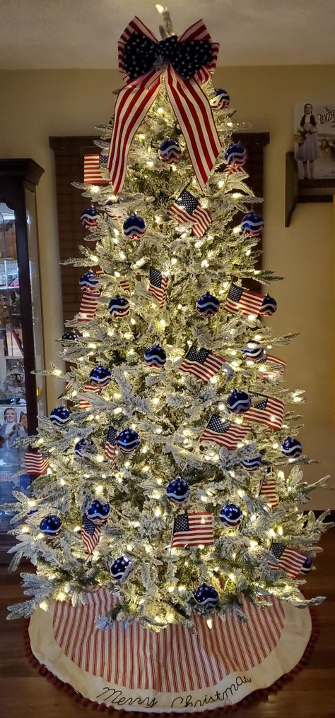 Veterans Christmas Tree, Red Blue White Christmas Tree Ideas, Usa Christmas Tree, Patriotic Trees Christmas, Fourth Of July Christmas Tree, Americana Christmas Tree Ideas, America Christmas Tree, Patriotic Christmas Tree Ideas, 4th Of July Christmas Tree