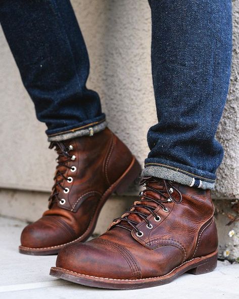 Red Wing Iron Ranger Outfit, Iron Ranger Boots Outfit, Redwing Boots Mens, Iron Ranger 8085, Iron Rangers, Iron Ranger Boots, Redwing Boots, Boots And Jeans Men, Wall Outside