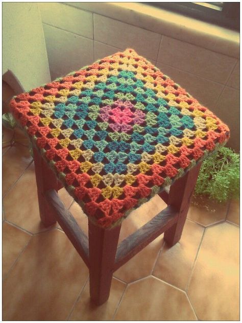 Crochet Stool Cover, Stool Cover Crochet, Fun Crochet Patterns, Crochet Furniture, Crochet Heart Pattern, Stool Covers, Crochet Table, Hand Embroidery Kit, Design 2023