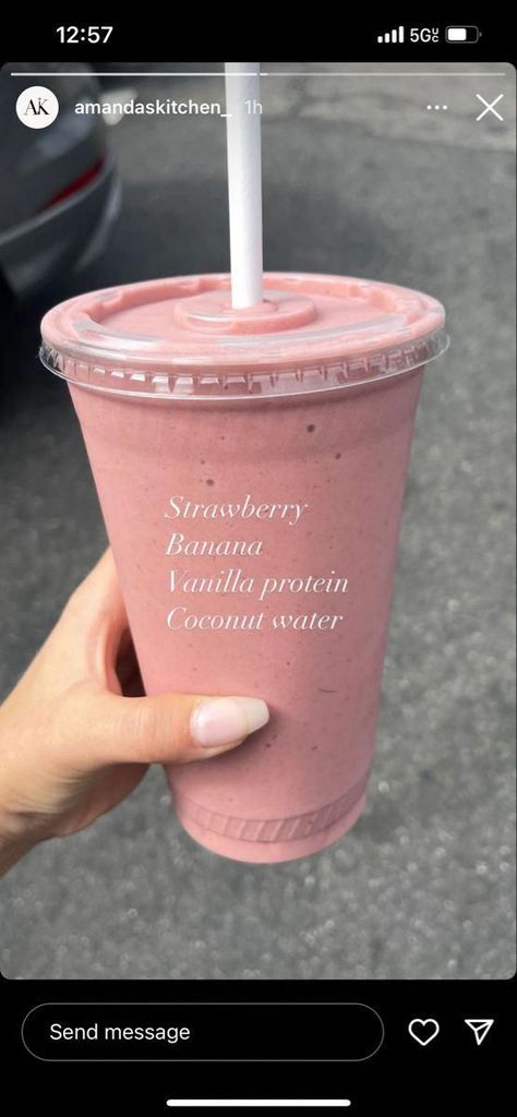 Pink Smoothie, Easy Healthy Smoothies, Smoothie Recipes Healthy Breakfast, Lost 100 Pounds, Smoothie Drink Recipes, Quit Drinking, Easy Smoothie Recipes, God Mat, Healthy Food Motivation