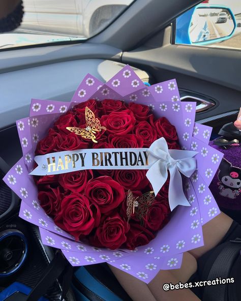 25ct Birthday Bouquet💜 . . . #rosebouquet #ramos #ramo #redroses #birthday #birthdaybouquet #felizcumpleaños #kuromi #purpleaesthetic #purple #ie #riverside #morenovalley #smallbusiness Purple Ramos, Birthday Ramos, Flower Bouquet Birthday, Birthday Bouquet, Purple Aesthetic, Rose Bouquet, Flowers Bouquet, Red Roses, Happy Birthday