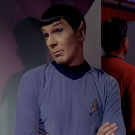 Star Trek Screencaps, Star Trek Tos Aesthetic, Startrek Aesthetic, Star Trek Pfp, Spock Aesthetic, Spock Funny, Q Star Trek, Montly Crue, Star Trek Aesthetic