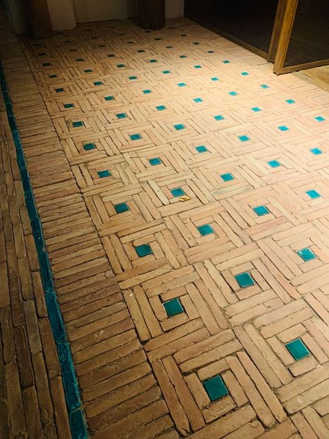 African Floor Tiles, Industrial Flooring Ideas, Haus Am See, Casa Exterior, Tile Inspiration, Brick Design, Beautiful Tile, Floor Patterns, Basement Ideas