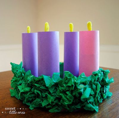 Family Advent Wreath Craft - Celebrate and prepare for Advent and Christmas… Kids Advent Wreath Craft, Diy Advent Wreath For Kids, Advent Wreath For Kids, Advent Wreath Craft For Kids, Kids Advent Wreath, Advent Wreath Craft, Advent Wreath Prayers, Catholic Advent, Gud Nite