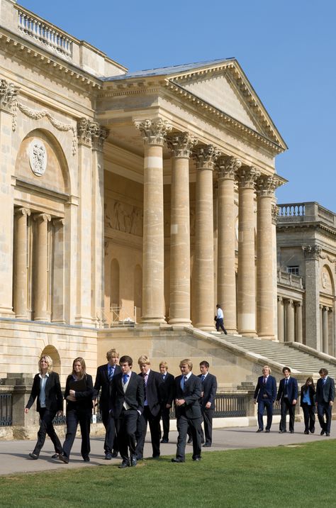 Moving up to sixth form is an exciting change for students. The number of 16-18 year-olds who choose to board for sixth form is increasing and as such schools are building outstanding boarding facilities. Image: Stowe School, Buckingham Architecture, Charter School, Boarding School Life, Boarding School, Independent School, School Campus, Boarding School Aesthetic, School College, School Building