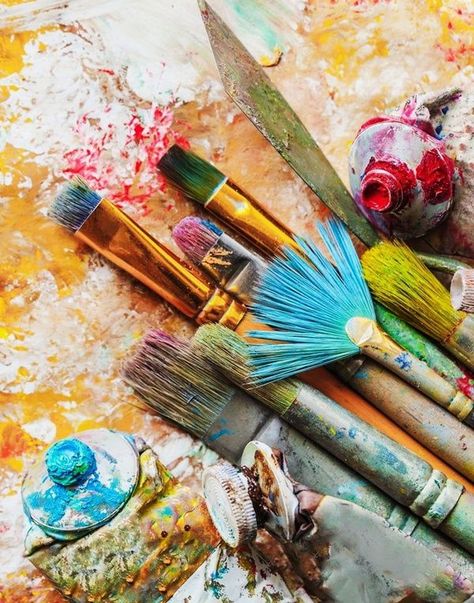 #colors #brushes #colorbrushes Paint Brushes Photography, Painter Photography, Best Business Ideas, Paint Photography, Artist Aesthetic, Foto Art, Art Brushes, Art Tutorial, Foto Inspiration