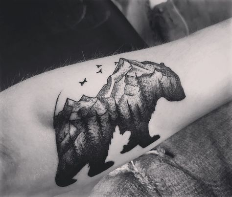 #tennessee #tattoo #mountaintattoo #beartattoo #tennesseetattoo Tennessee Tattoo Ideas, Mountain Sleeve Tattoo, Landscape Tattoos, Tennessee Tattoo, Alaska Tattoo, Nc Tattoo, Polar Bear Tattoo, Elements Tattoo, Western Tattoos