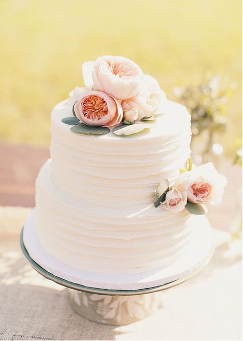 Wedding Cakes Simple, Wedding Cake Simple Elegant, Cakes Simple, City Cake, Vegan Wedding Cake, Cake Cafe, Vegan Wedding, Wedding Cake Rustic, Simple Wedding Cake