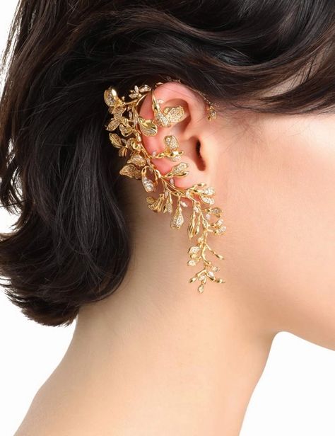 Women's Ready To Wear Clothing & Fashion | ZIMMERMANN Jasmine Wedding, Ear Cuff Gold, Types Of Ear Piercings, Delicate Jewellery, Soft Dramatic, Art Jewelry Design, Gold Ear Cuff, Ear Cuff Earings, Classy Jewelry