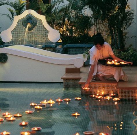 Luxury Spa, Floating Candles, Outdoor Entertaining, Resort Spa, Outdoor Bed, Party Decoration, Outdoor Spaces, Swimming Pools, Outdoor Living