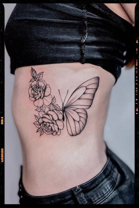 Perfect Butterfly Tattoo Inspiration on Rib Big Butterfly Tattoo, Butterfly Hip Tattoo, Butterfly Sleeve Tattoo, Match Tattoo, Side Tattoos Women, Borboleta Tattoo, Lillies Tattoo, Behind Ear Tattoos, Rib Tattoos For Women