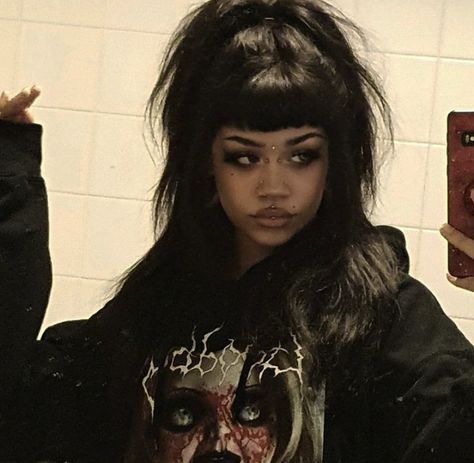 #aesthetic #alternative #alt #emo #grunge #dark #black #blackgirls #altblackgirls #egirl #blackegirl #style Alt Black Woman, Black Woman Hairstyle, Afro Goth, Afro Punk Fashion, Vampire Bride, Gothic Hairstyles, Goth Hair, Alternative Makeup, Goth Women