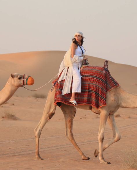 Dessert Safari Outfit Women, Dessert Outfit Women Dubai, Desert Safari Outfit Dubai Women, Dubai Outfits For Women Summer, Dessert Outfit Women, Dessert Safari Dubai Outfit Women, Dubai Safari Outfit, Dessert Safari Dubai, Camel Ride Outfit