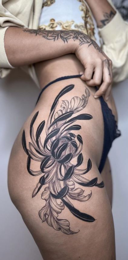 Chrysanthemum Hip Tattoos Women, Floral Big Tattoo, Big Chrysanthemum Tattoo, Chrysanthemum Side Tattoo, Crysanthemum Tattoo Thigh, Big Detailed Tattoos, Chrysanthemum Tattoo Stomach, Chrysanthemum Leg Tattoo, Flower Tattoos Large