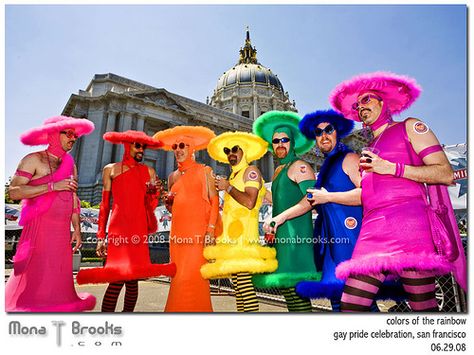 San Francisco Summer Baseball Cap Outfit, Baseball Cap Outfit Summer, Rainbow Dresses, Baseball Cap Outfit, Berlin Fashion, Rainbow Theme, Rainbow Dress, Love Rainbow, Color Run