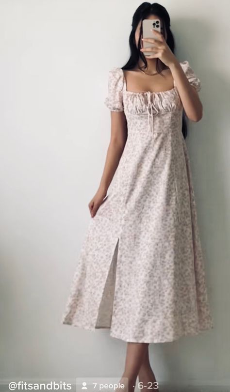 Classy Modest Aesthetic, Chruch Girl Outfits, Summer Modest Outfits Aesthetic, Y2k Modest Outfits, Modest Outfits Teens, Vacation Outfits Modest, Summer Fits Modest, Modest Summer Outfits Christian, Beach Outfit Modest