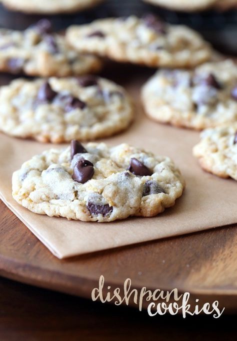 Dishpan Cookies Dishpan Cookies, Simple Chocolate Chip Cookie Recipe, Cookies And Cups, Best Oatmeal Cookies, Oatmeal Cookies Chewy, Easy Chocolate Chip Cookies, Drop Cookies, Chip Cookie Recipe, Corn Flakes