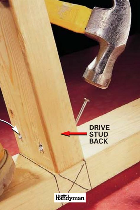 8 Carpentry Tips and Advice From Actual Professionals Actual Advice, Small Woodworking Shop Ideas, Woodworking Signs, Awesome Woodworking Ideas, Woodworking Organization, Best Woodworking Tools, Carpentry Skills, Woodworking Box, Backyard Furniture