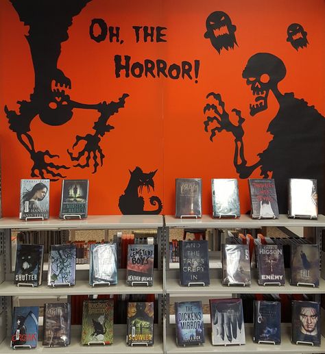 Horror Reads Halloween Bookstore Displays, Horror Library Display, October Book Displays, Library Fall Displays, October Library Displays, Halloween Library Decorations, Library Halloween Decorations, Middle School Library Decorating Ideas, Halloween Library Displays