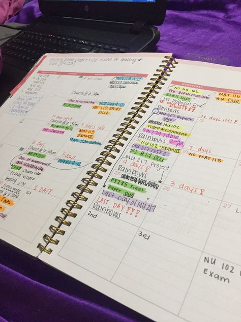 Last month of classes means my planner is a mess. I color code my classes to help stay more organized [sort of] Color Coded Schedule, Organized Binder For School, Color Code Planner, Color Coded Planner, Agenda Inspiration, College Organization Binder, Planner Organization Ideas, Color Coding Planner, College Binder