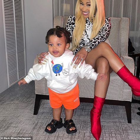 Harajuku Barbie, Rap Singers, Nicki Minaj Barbie, Nikki Minaj, Nicki Minaj Photos, Quotes About Motherhood, Papa Bear, American Rappers, Nicki Minaj