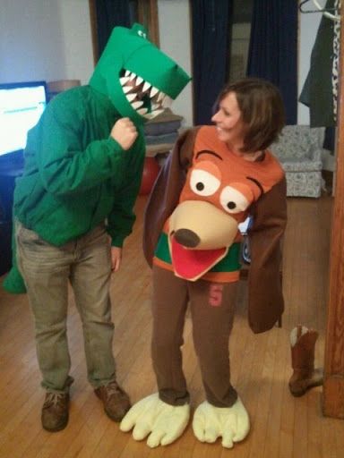 Slinky Dog & T-rex Costume Rex Toy Story Costume, Toy Story Rex Costume, Toy Costumes, Fantasias Toy Story, Buzz Lightyear Halloween Costume, Disfraz Toy Story, Parade Costumes, Toy Story Slinky, Toy Story Crafts