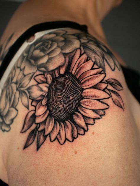 Flower With Fingerprints Tattoo, Thumbprint Sunflower Tattoo, Thumb Print Flower Tattoo, Hummingbird Tattoo With Quote, Thumb Print Tattoos Memorial, Fingerprint Tattoo With Flowers, Finger Print Tattoos For Women, Fingerprint Tree Tattoo, Tattoos With Fingerprints