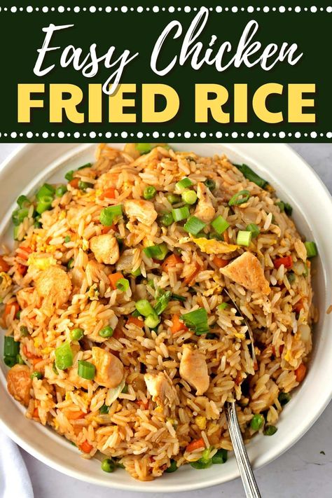 This easy chicken fried rice recipe is better than takeout! And ready in just 20 minutes. Easy Chicken Fried Rice Recipe, Chicken Fried Rice Recipe Easy, Easy Chicken Fried Rice, Rice Recipe Easy, Dinner Suggestions, Chicken Fried Rice Easy, Bowl Meals, Fried Rice Recipe Easy, Rice And Chicken