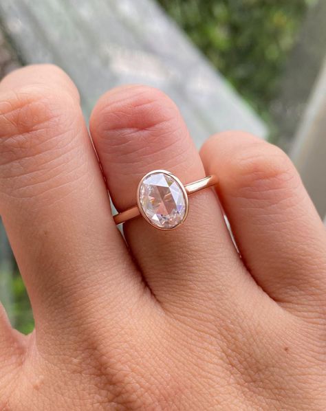 Oval Moissanite Ring, Moissanite Solitaire Ring, Ring Bezel, Wedding Rings Solitaire, Yellow Gold Setting, Engagement Ring Cuts, Round Moissanite, Ring Oval, Delicate Jewelry