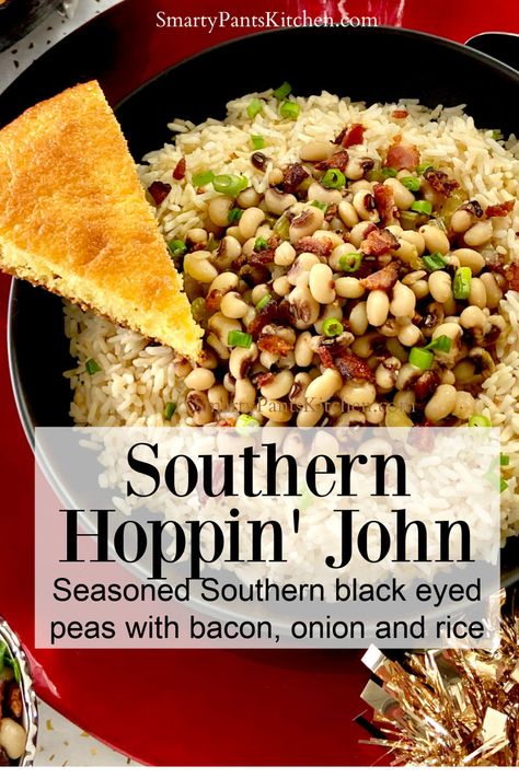 Hoppin' John in black bowl with a slice of cornbread. Hoppin Johns Recipe, Hoppin Jack Recipe, Hoppin John Black Eyed Peas, Hoppin John With Collard Greens, Best Hoppin John Recipe, Hoppin John Recipe With Bacon, Hoppin John Recipe With Ham, Hoppin John Recipe Southern Style Deep South Dish, Hopping John Recipe Deep South Dish