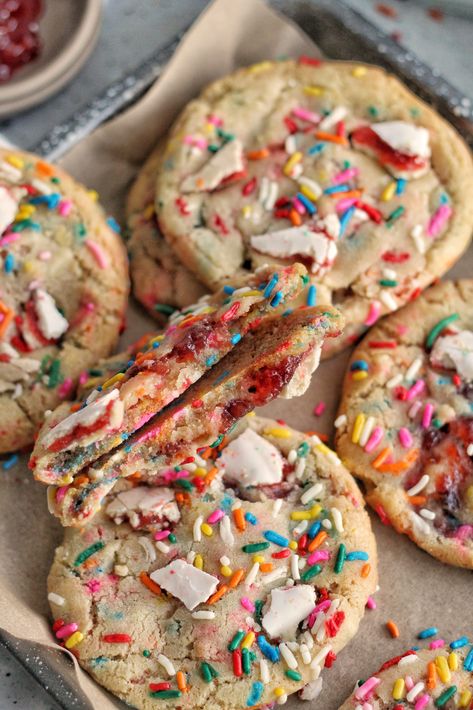 Strawberry Pop Tart Cookies Play Dough Cookies, Rainbow Cookie Cheesecake, Pop Tart Cookie Bars, Brown Sugar Pop Tart Cookies, Strawberry Pop Tart Cookies, Strawberry Poptart Cookies, Pop Tart Cookies, Pop Tart Cake, Aesthetic Cookies