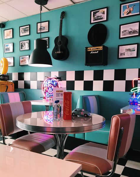 50’s, cafe, lunchroom, guitar, vintage Retro Restaurant Interior, Retro Cafe Interior Design, Retro Ice Cream Parlor, 50’s Decor, 50’s Diner, 80s Restaurants, 50s Diner Aesthetic, Retro Cafe Design, Vintage Restaurant Interior