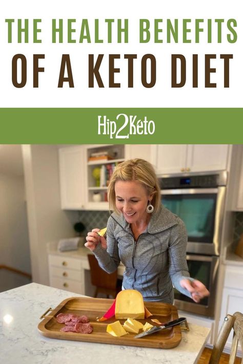 A keto diet has many health benefits. Learn more about the health benefits of keto including weight loss and more. Keto Basics, Natural Hair Removal Remedies, Benefits Of Keto Diet, Low Glycemic Index Foods, Keto Shopping List, Keto Tips, Keto Diet Benefits, Ketogenic Diet Meal Plan, Vegan Keto