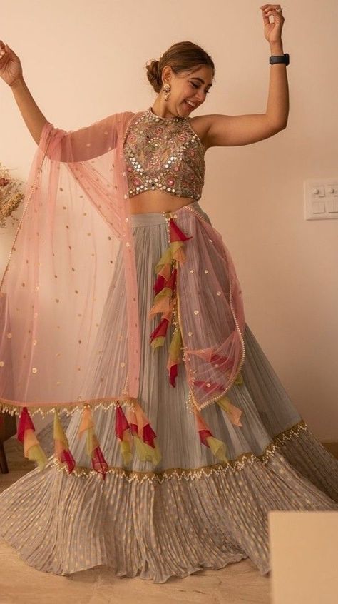 Wedding One Piece Dress Indian, Diwali Collection For Women, Choli Lehnga Designs, Ghaghra Designs Latest, Latest Indian Wedding Outfits For Women, Lehangas Designs Latest, Indian Haldi Outfit, Lehnga Designs 2023, Diwali Dresses For Women