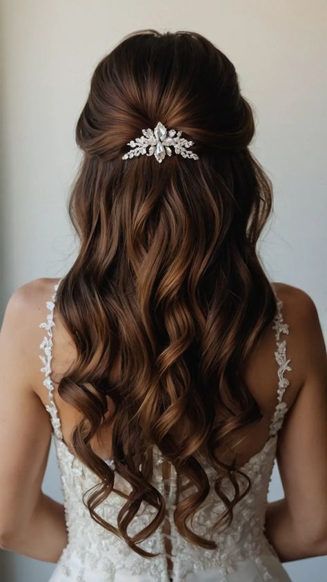 Wedding Hair Layers, Auburn Bridal Hair, Bridal Hair Dark Brown, Bridal Hairstyles For Strapless Dress, Brunette Bridal Hair, Hair Ideas For Wedding, Mountain View Wedding, Wedding Hair Brunette, Simple Bridal Hairstyle