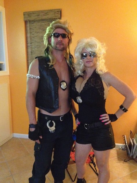 Dog The Bounty Hunter And Beth Costume, Dog The Bounty Hunter Costume, Bounty Hunter Costume, Hunter Halloween Costume, Hunter Costume, Dog The Bounty Hunter, Couples Halloween Outfits, Queen Costume, Couples Halloween