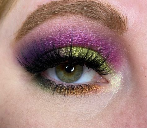 Hocus Pocus Make Up Ideas, Hocus Pocus Eye Makeup, Winfred Make Up Hocus Pocus, Sanderson Sisters Makeup Looks, Winnie Hocus Pocus Makeup, Winnifred Sanderson Makeup, Sarah Hocus Pocus Makeup, Hocus Pocus Eyeshadow Looks, Hocus Pocus Makeup Winifred