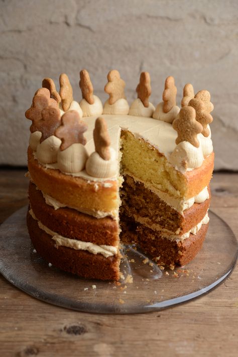 Student Food, Latte Cake, Gingerbread Man Recipe, Gingerbread Recipes, Cake For Men, Recipes For The Holidays, Christmas Pastries, Gingerbread Latte, Basic Cake