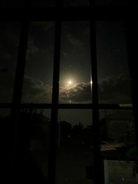 Windows Night Aesthetic, Romantic Scenery Night, Calming Night Aesthetic, Relaxing Pictures Night, Night Time Asthetic Picture, Moon Window Aesthetic, Dark Night Aesthetic Sky, Moon Outside Window, Night Sky From Window