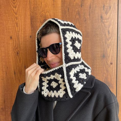 Granny square Balaclava scoodie Crochet pattern by Anna Ushakova Balaclava Granny Square Pattern, Granny Square Hooded Scarf, Crochet Balaclava Granny Square, Crochet Balaclava Pattern, Balaclava Crochet Pattern, Scoodie Crochet, Crochet Scoodie, Leftover Yarn Project, Balaclava Pattern