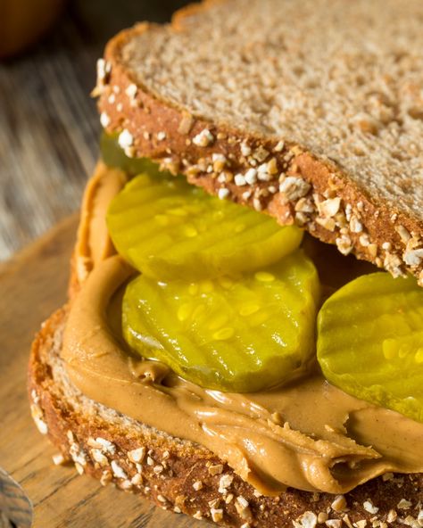 A classic combination with a twist! PB&P sandwiches are a match made in heaven. 🥜🥒 #PeanutButterAndPickles #PickleSandwich #Pickles #PickleLover #VanHoltens Dill Pickle Sandwich, Pickle Burger, Mini Burgers Sliders, Pickle Sandwich, Peanut Butter Bread, Butter Bread, Mini Burgers, Best Peanut Butter, Food Babe