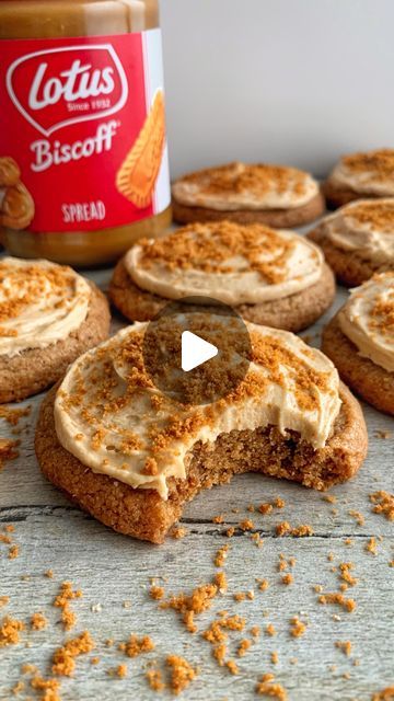 Biscoff Baking, Biscoff Desserts, Fitwaffle Kitchen, Biscoff Buttercream, 15 Cookies, Lotus Cookies, Biscoff Recipes, Large Cookies, Cookie Recipe Video