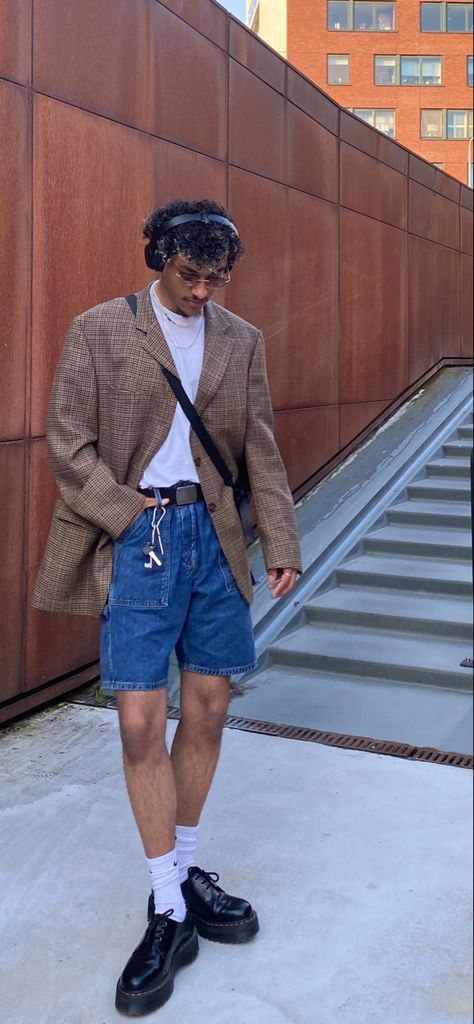 2023 Mens Outfit, 2024 Men's Summer Fashion, Men Fashion Aesthetic Summer, History Museum Outfit, Hot Weather Mens Outfits, Masculine Spring Outfits, Midsize Male Fashion, Summer Streetwear Men Urban Fashion, Masculine Outfits Men