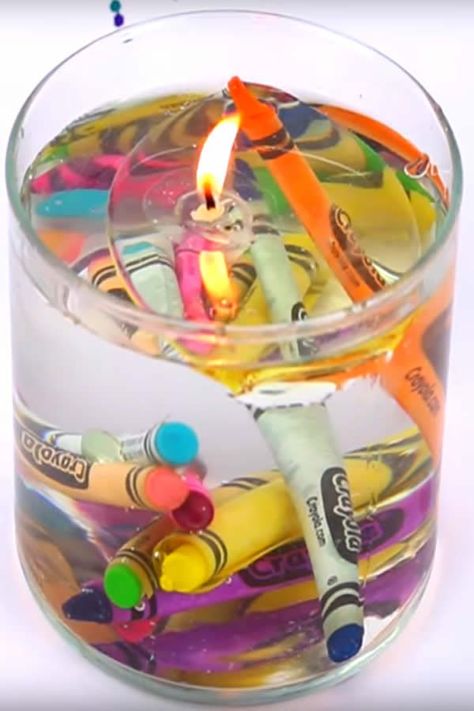 Diy Water Candles, Easy Homemade Candles, Candle Making Ideas, Water Candles, Water Candles Diy, Crayon Candles, Diy Candles Easy, Best Candle, Make Candles