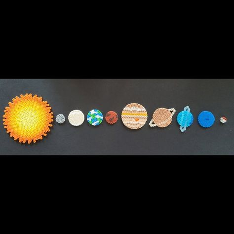 Solar System Perler Beads, Planet Perler Beads, Perler Beads Space, Perler Beads Planets, Perler Bead Decorations, Melty Bead Designs, Easy Perler Bead Patterns, Melty Bead Patterns, Heavenly Bodies