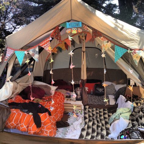 Coachella Car Camping, Bonnaroo Camping, Festival Camping Setup, Coachella Camping, Festival Camping Hacks, Music Festival Camping, Zelt Camping, Camping Bedarf, Electric Forest Festival