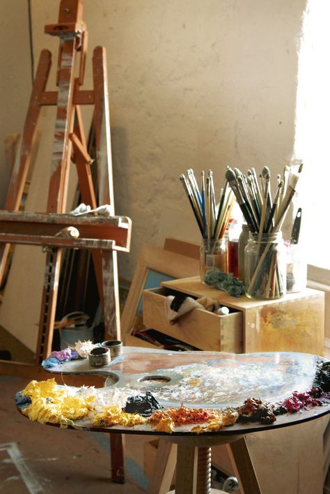 House Art Studio, Home Art Studios, Art Studio Space, Art Studio At Home, Kunst Inspiration, Dream Studio, Easels, Artist Aesthetic, My Art Studio