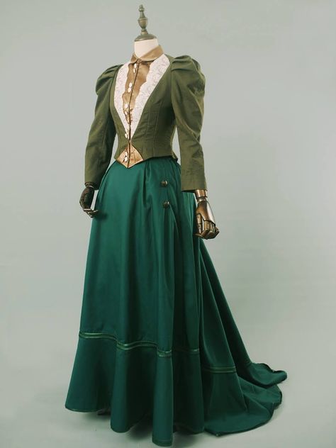 19th Century Late 19th Century Dress, 1890s American Fashion, Victorian Fashion Photography, 1800s Irish Clothing, 1900s Suit, 1900s Fashion Woman, Victorian Women Fashion, Victorian Outfits Women, 19th Century Fashion Victorian