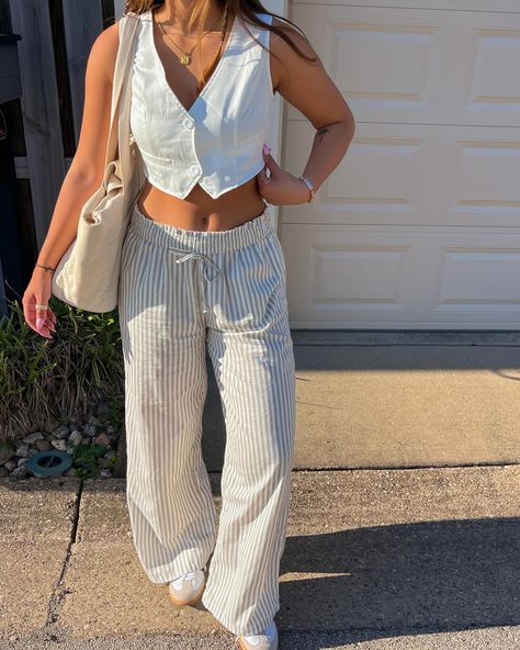 Prettylittlething Outfits, Stripes Pants, Interest Board, Outfit Inspo Spring, Everyday Fits, Outfit 2022, Pinterest Closet, My Summer, Summer Staples